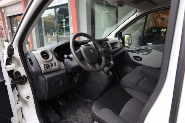 RENAULT Trafic usata, con USB
