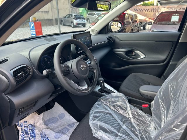 TOYOTA Yaris Cross usata, con Controllo automatico clima