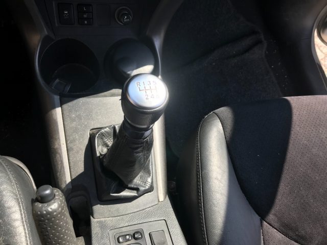 TOYOTA RAV 4 usata, con Controllo automatico clima