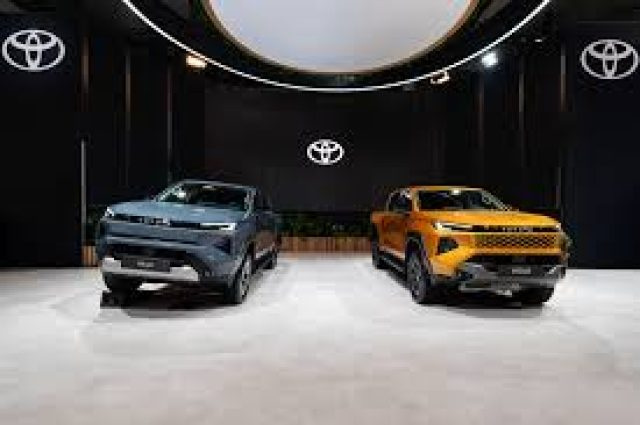 TOYOTA Hilux usata, con Climatizzatore