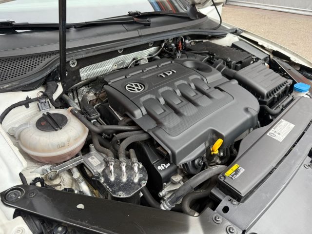 VOLKSWAGEN Passat Variant usata, con Fendinebbia