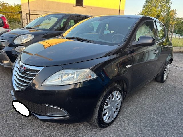 LANCIA Ypsilon usata, con Airbag