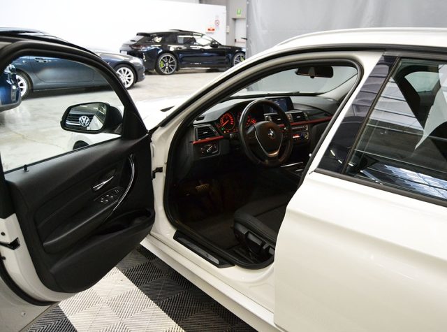 BMW 320 usata, con Airbag