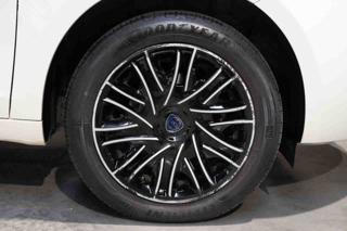 LANCIA Ypsilon usata, con Fendinebbia