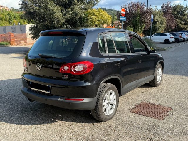 VOLKSWAGEN Tiguan usata, con Autoradio