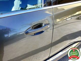 PEUGEOT 5008 usata, con MP3