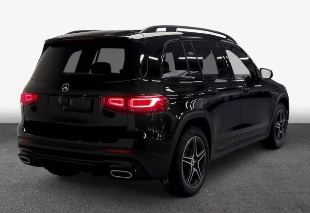 MERCEDES-BENZ GLB 200 usata, con Airbag