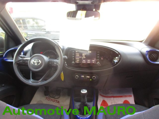 TOYOTA Aygo X usata, con Airbag testa