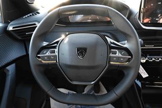 PEUGEOT 2008 usata, con Park Distance Control