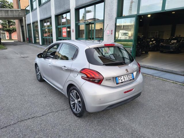 PEUGEOT 208 usata, con Cerchi in lega