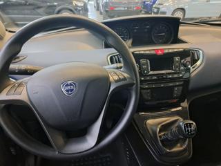 LANCIA Ypsilon usata, con Autoradio