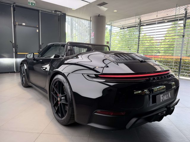 PORSCHE 992 usata, con Park Distance Control