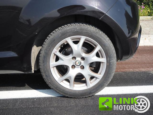 ALFA ROMEO MiTo usata 33