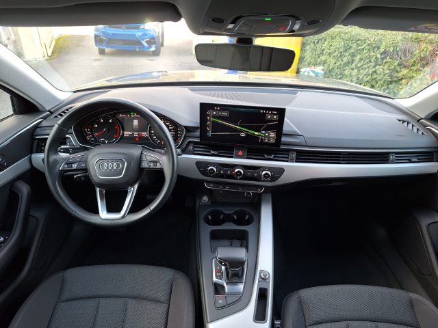AUDI A4 usata, con Sensori di parcheggio posteriori