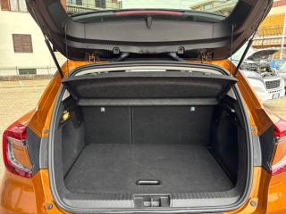 RENAULT Captur usata, con Fari LED