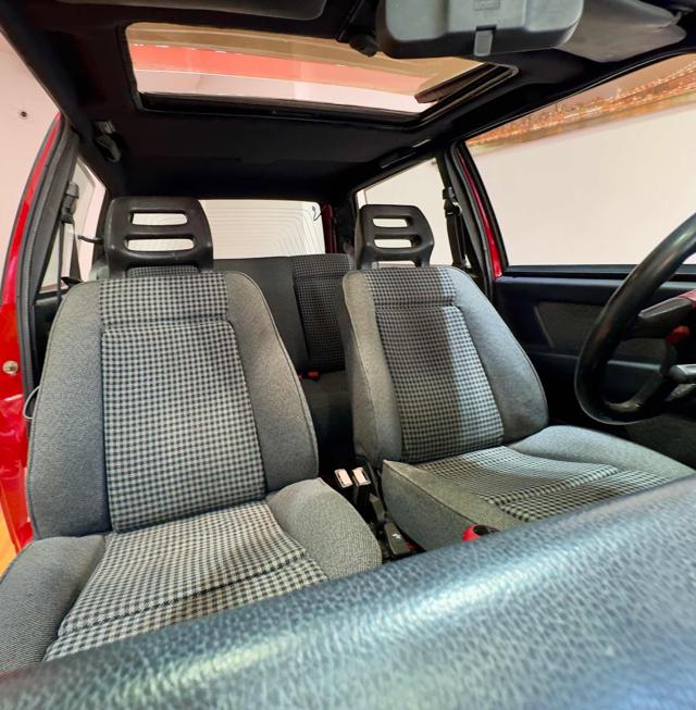 FIAT Uno usata 9