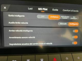 MG ZS usata, con Autoradio digitale