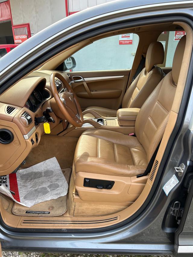 PORSCHE Cayenne usata, con Cerchi in lega