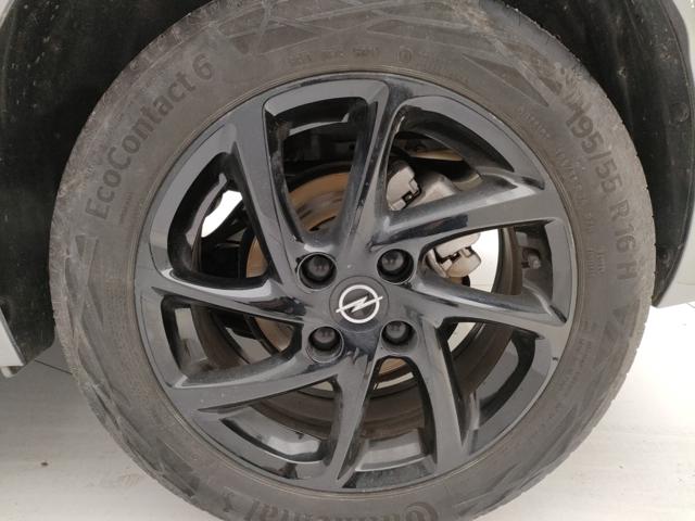OPEL Corsa usata, con USB