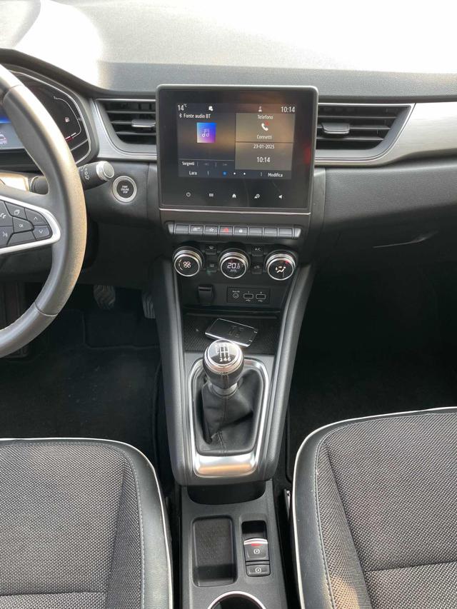 RENAULT Captur usata, con Volante in pelle