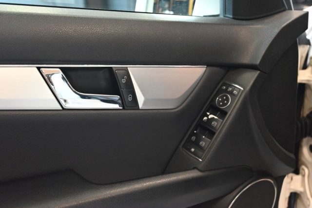 MERCEDES-BENZ C 200 usata 39