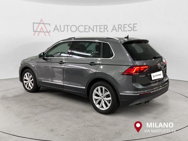 VOLKSWAGEN Tiguan usata, con Airbag laterali