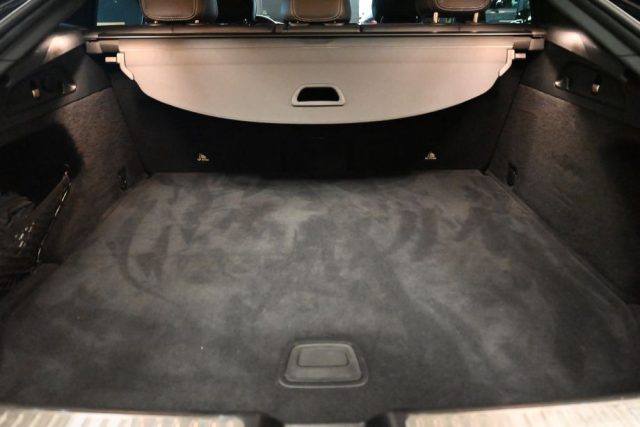 MERCEDES-BENZ GLC 220 usata 21