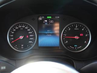MERCEDES-BENZ GLC 300 usata, con USB