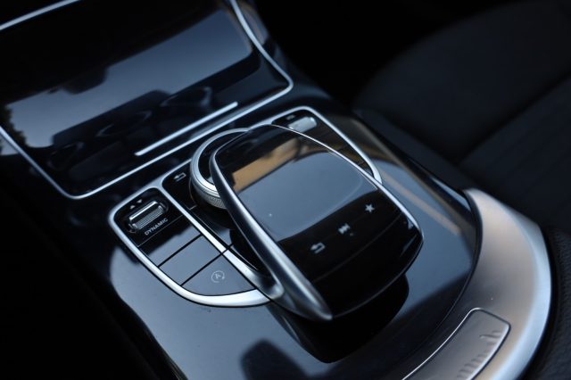 MERCEDES-BENZ C 220 usata, con Fari full-led
