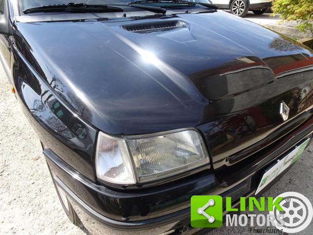 RENAULT Clio usata, con Specchietto retrovisore con funzione antiabbagliamento