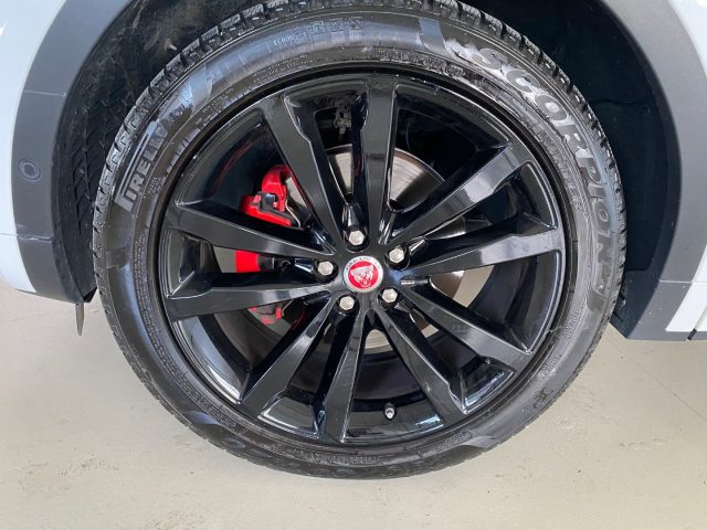 JAGUAR E-Pace usata, con Autoradio