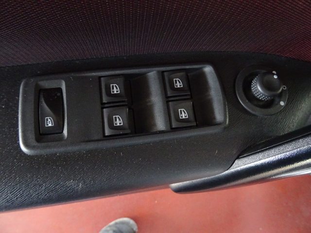 RENAULT Kangoo usata, con Cruise Control