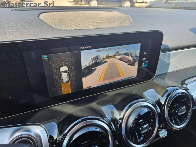 MERCEDES-BENZ GLB 200 usata 14