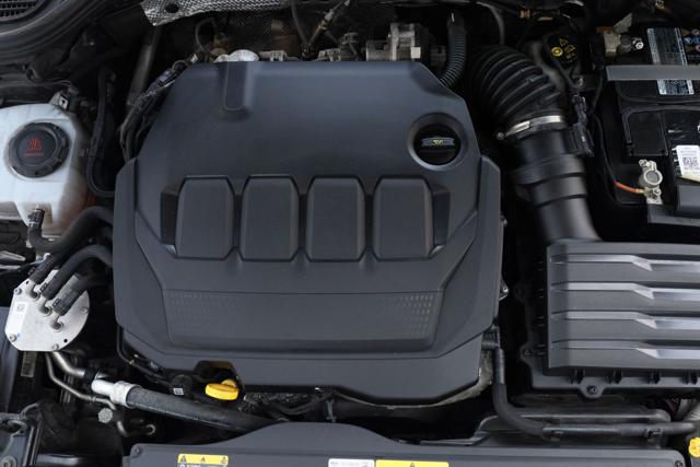 VOLKSWAGEN Golf usata, con Kit antipanne