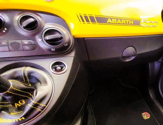 ABARTH 595 usata, con Touch screen