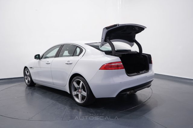 JAGUAR XE usata 38