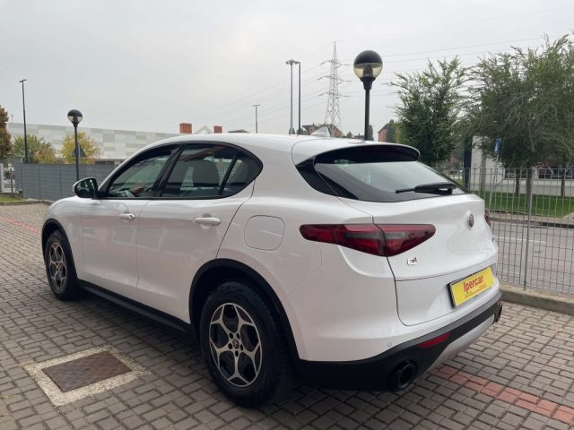 ALFA ROMEO Stelvio usata, con Alzacristalli elettrici