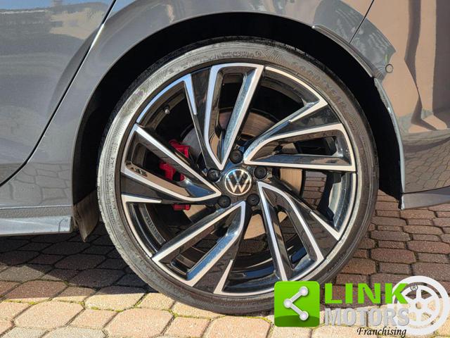 VOLKSWAGEN Golf usata, con Veicolo elaborato