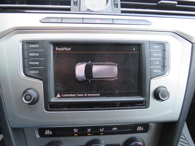 VOLKSWAGEN Passat Variant usata, con ESP