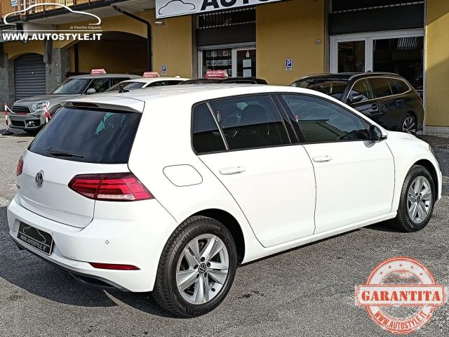 VOLKSWAGEN Golf usata, con Airbag testa
