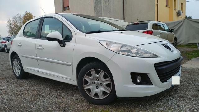 PEUGEOT 207 usata, con ABS