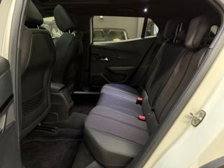 PEUGEOT 2008 usata, con Sedile posteriore sdoppiato
