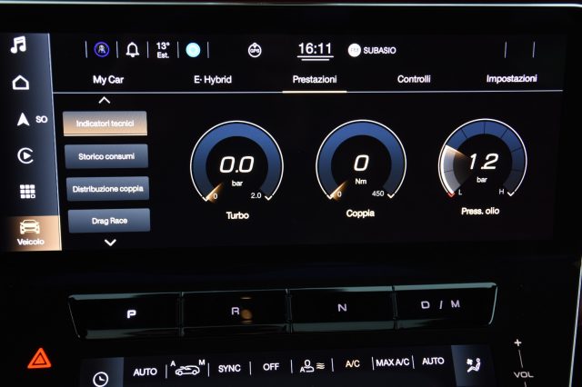 MASERATI Grecale usata, con Luci diurne