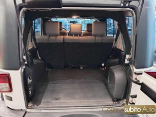 JEEP Wrangler usata 19