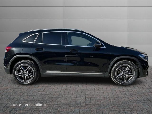 MERCEDES-BENZ GLA 250 usata, con Alzacristalli elettrici