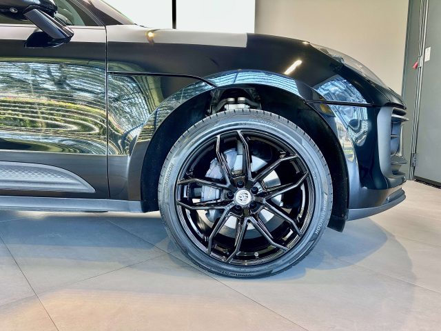 PORSCHE Macan usata, con Alzacristalli elettrici