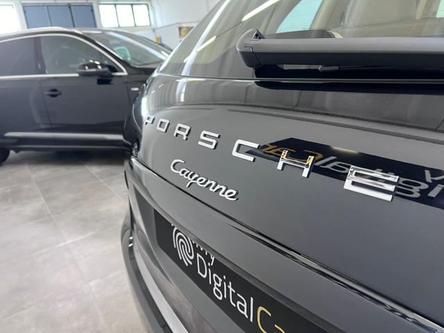 PORSCHE Cayenne usata, con Antifurto