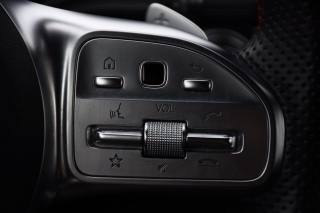 MERCEDES-BENZ GLA 250 usata, con Sedile posteriore sdoppiato
