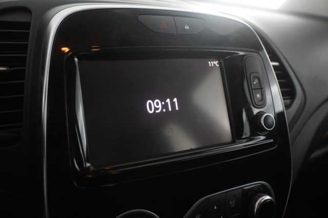 RENAULT Captur usata 8