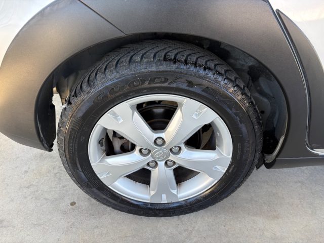 TOYOTA Urban Cruiser usata, con Ruota di riserva